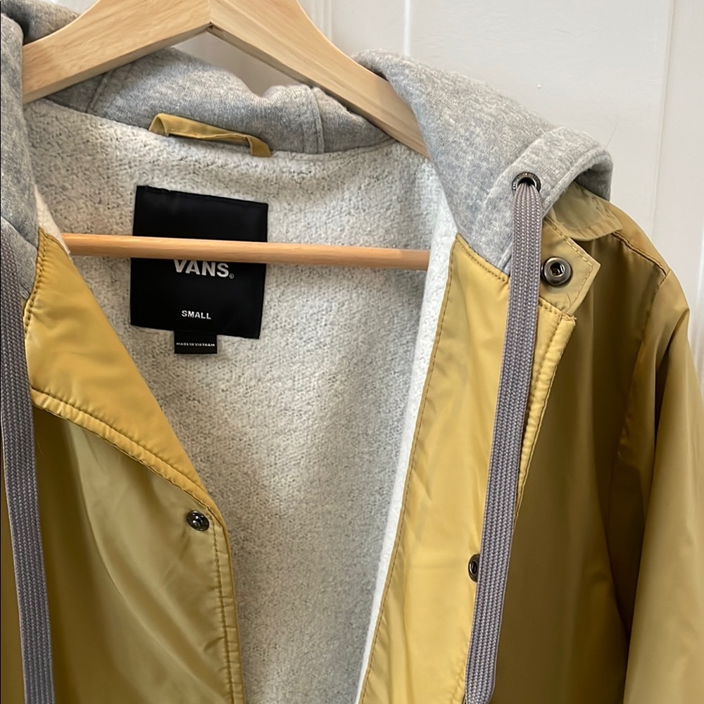 Vans Tan Windbreaker with Gray Hood - Picture 7 of 8